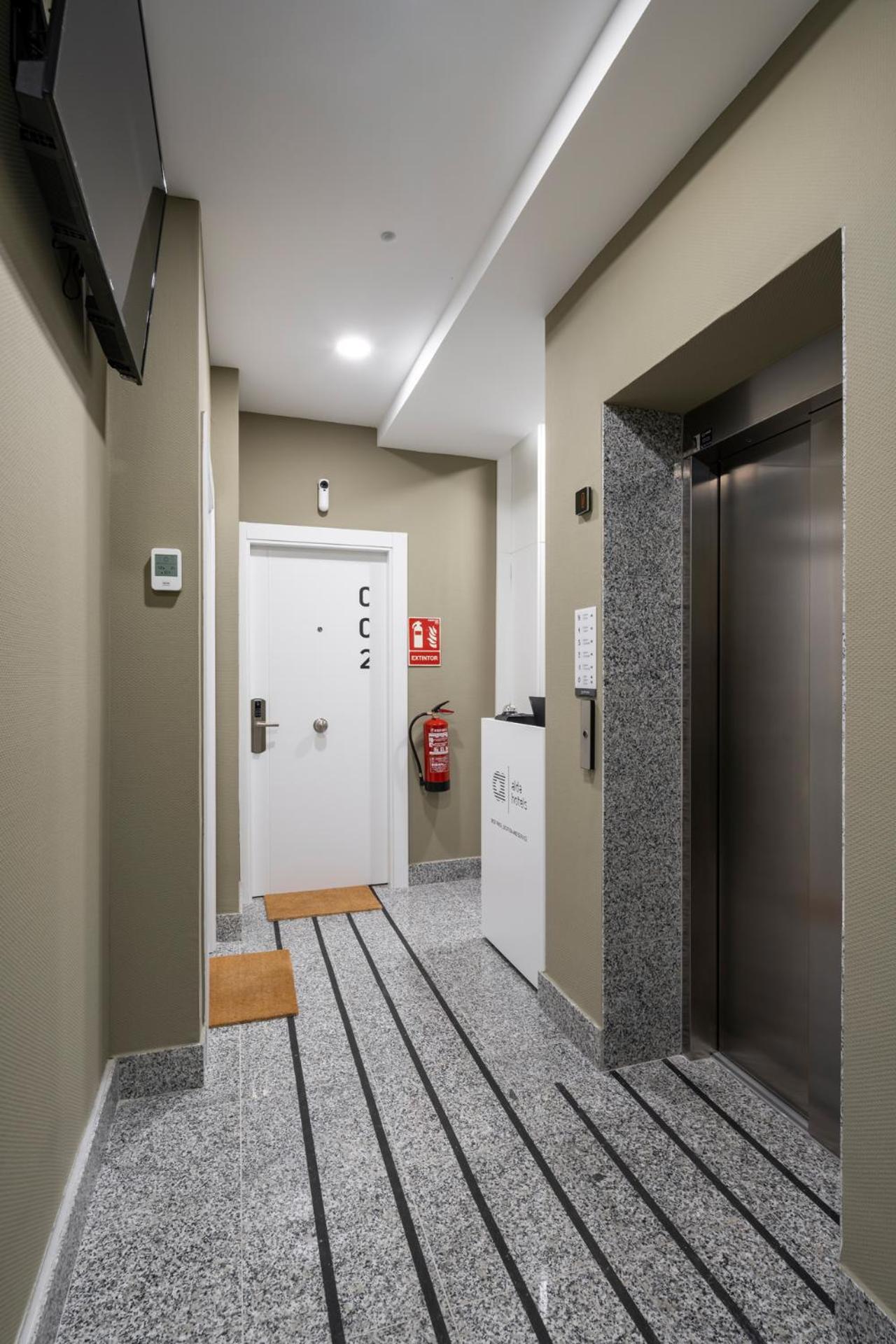 Alda Palencia Catedral Aparthotel Kültér fotó