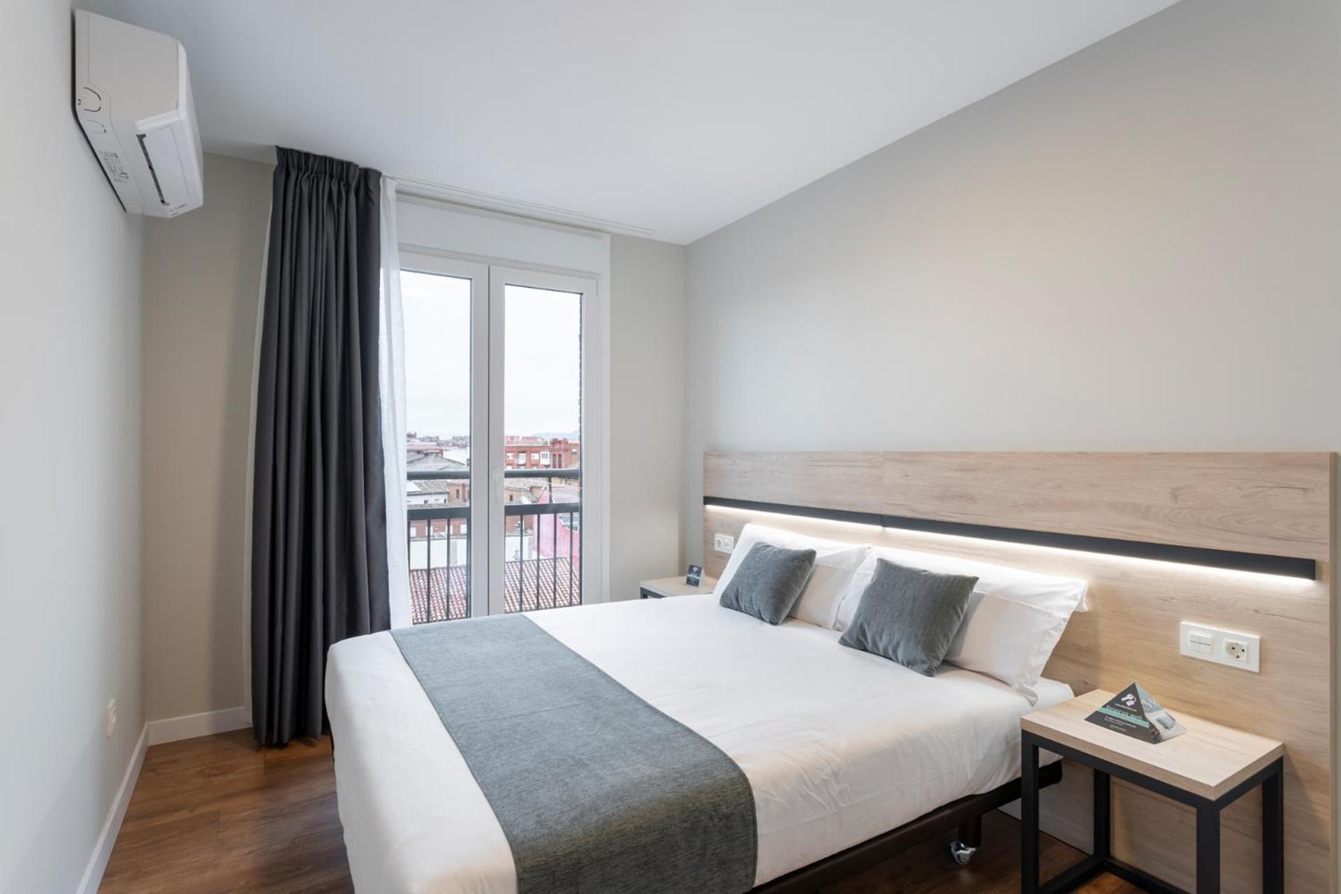 Alda Palencia Catedral Aparthotel Kültér fotó
